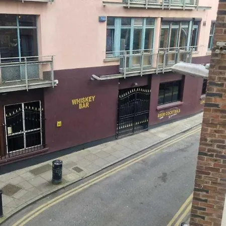 Modern Trendy & Spacious 2bd In Temple Bar Apartmán Dublin